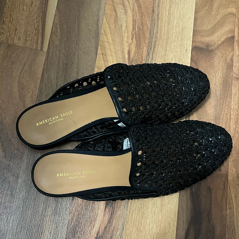 NWOT American Eagle Slip On Black Woven Mules - Picture 4 of 8